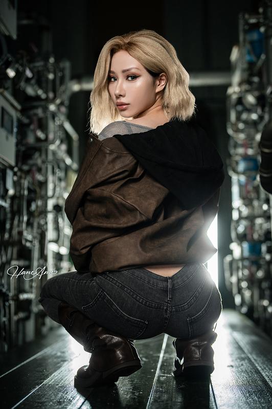 雨波HaneAme葛蕾丝COS太绝了，生化危机9末世御姐氛围直接拉满