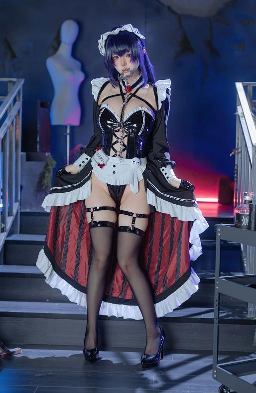 屿鱼 米哈拉咖啡女仆cos写真｜NIKKE胜利女神米哈拉高清图集赏析