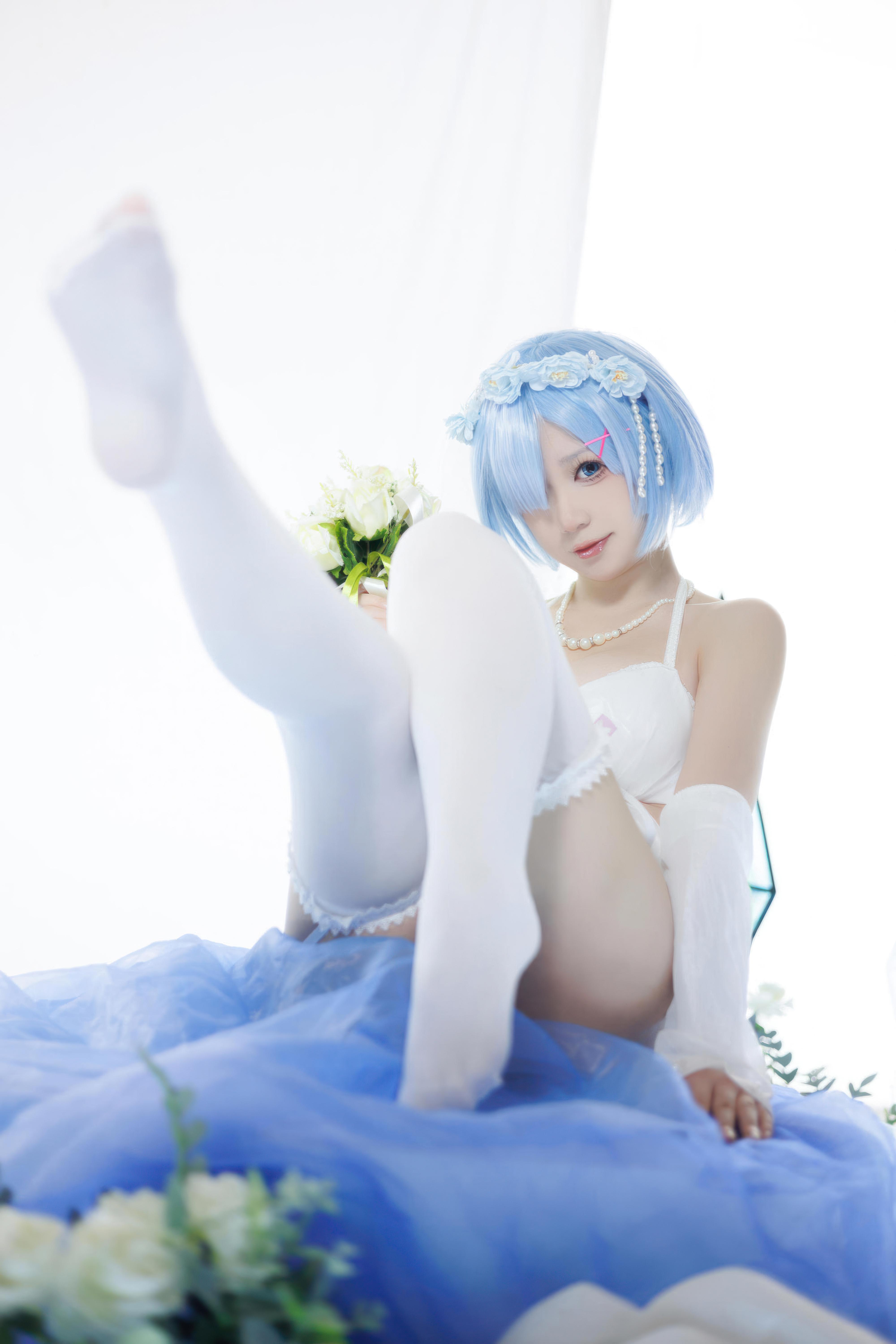 樱落酱w蕾姆花嫁：蓝白花嫁氛围里的温柔系Rem COS