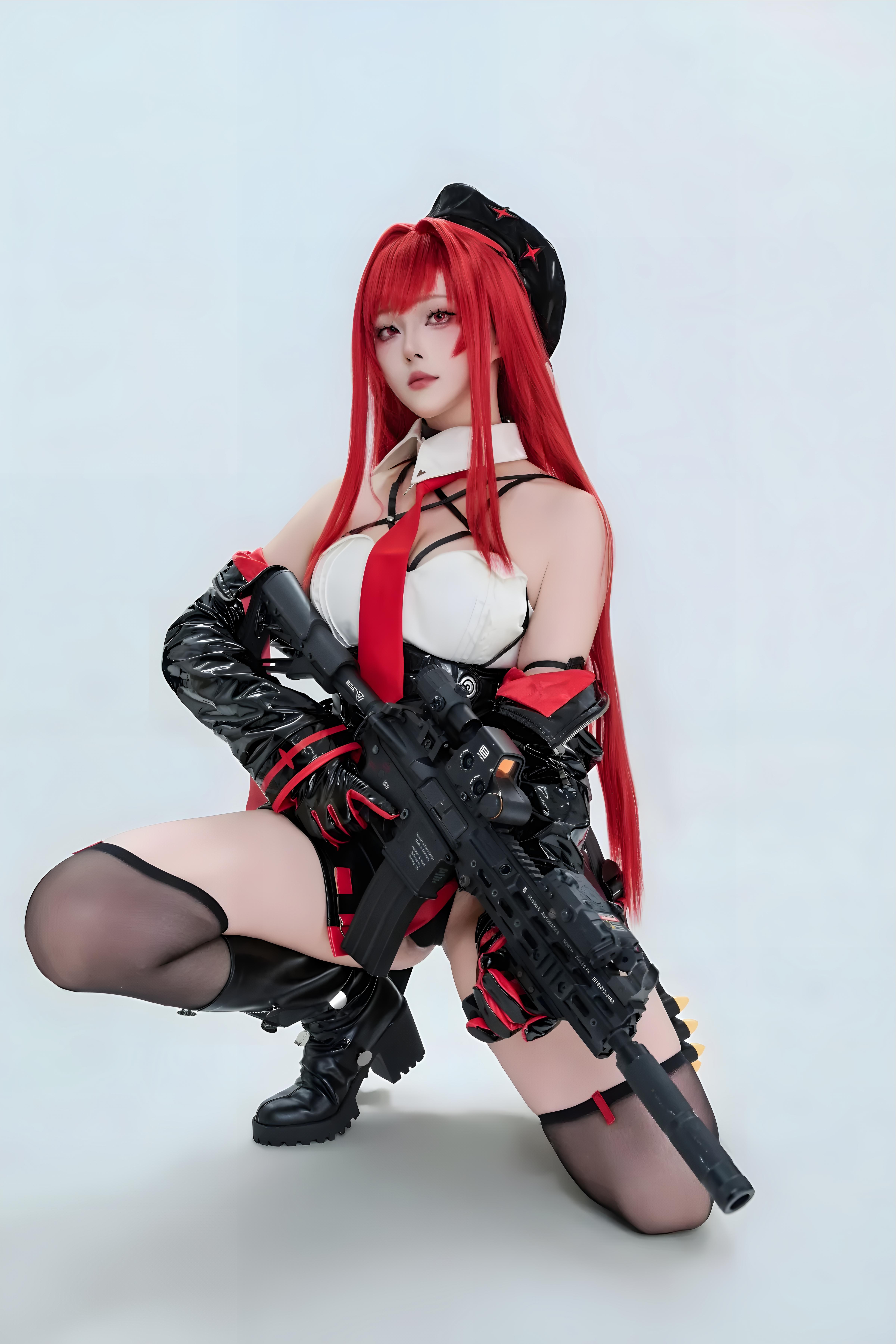 Natsuko夏夏子拉毗小红帽赏析，红发战术造型把NIKKE气场拉满