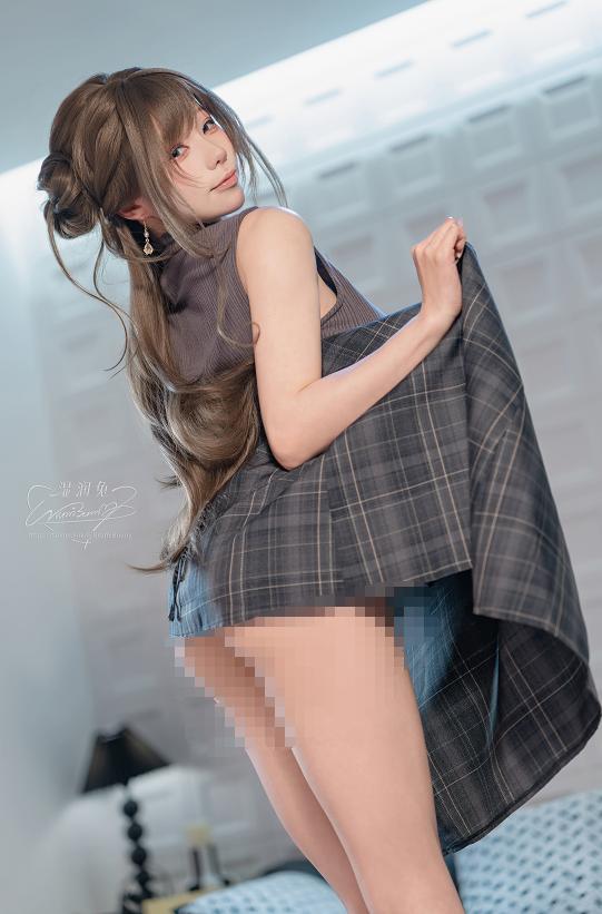 咬一口兔娘网友的一日约会｜餐厅暖光里的五月见面感很耐看
