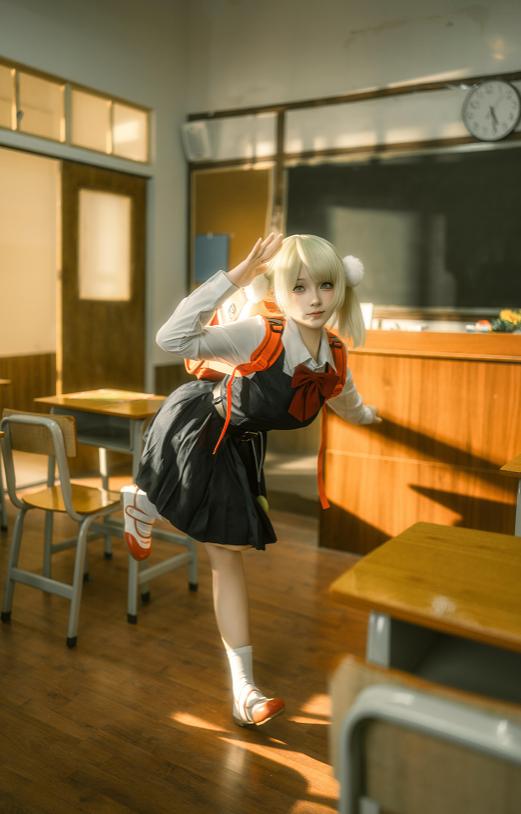 Bangni邦尼这套《时雨羽衣》有种黄昏教室里的危险少女感
