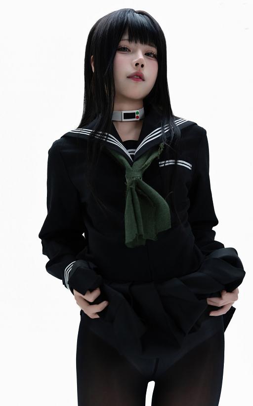 清水凪演绎白夜凛音/黑色制服与纯白背景形成的冷感氛围