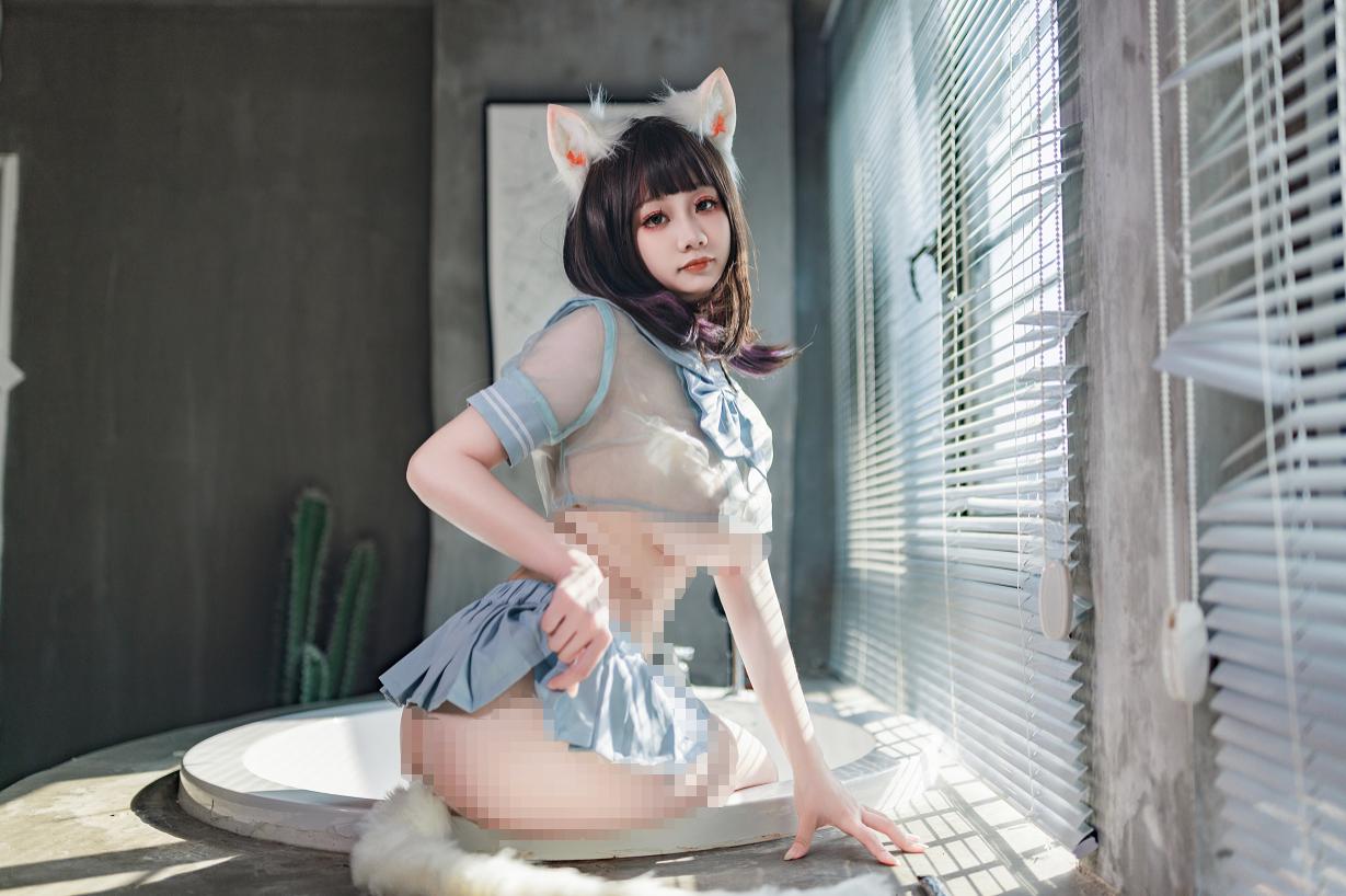 阿雪雪蓝色JK像一阵窗边冷风|猫耳水手服的清爽感很容易记住