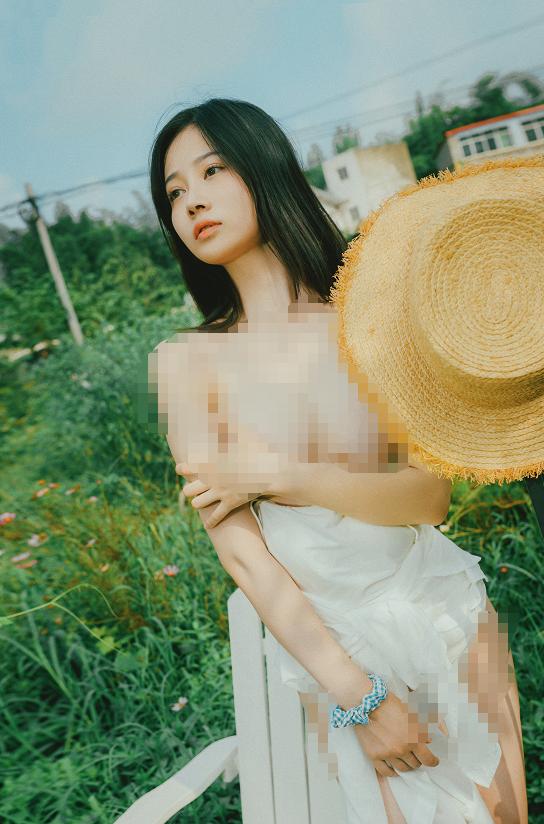 年年nnian 白衬衫写真图集
