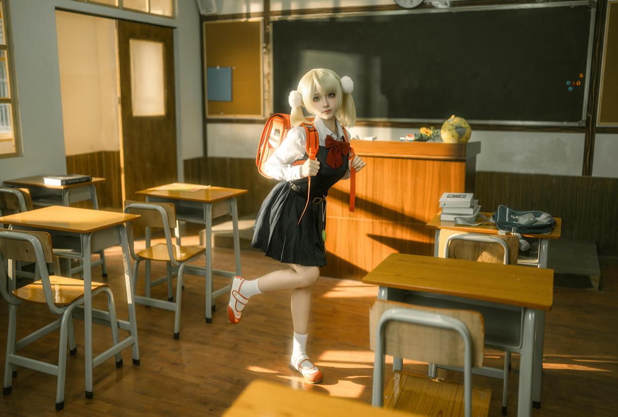 Bangni邦尼这套《时雨羽衣》有种黄昏教室里的危险少女感