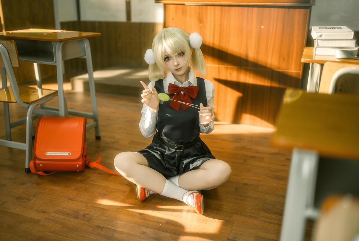 Bangni邦尼这套《时雨羽衣》有种黄昏教室里的危险少女感