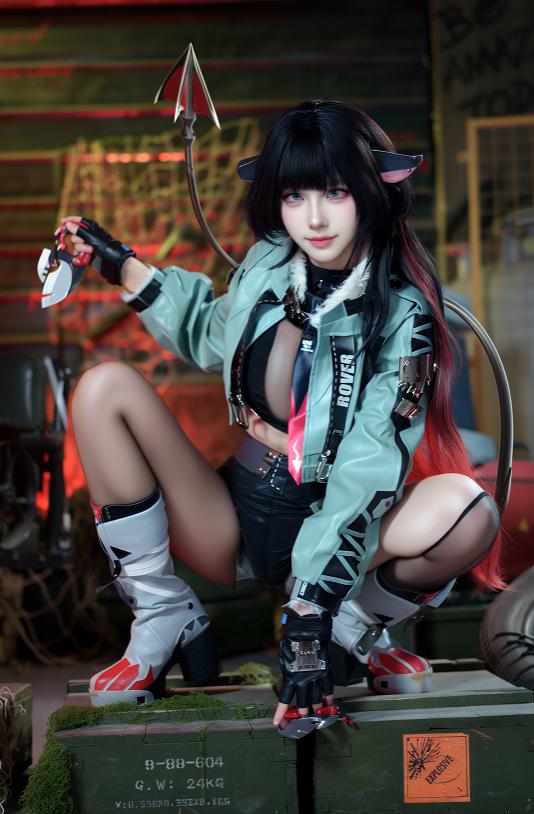 CatDemon喵崽这版绝区零简杜,红光训练室里的女特工气场很强