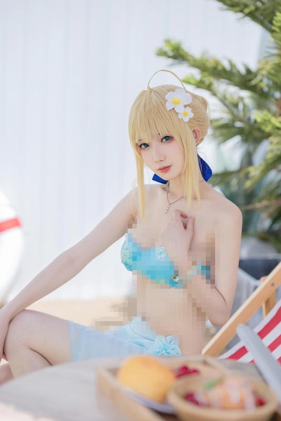 封疆疆v FGO Saber泳装演绎|白色泳池边的蓝调夏日感很清爽