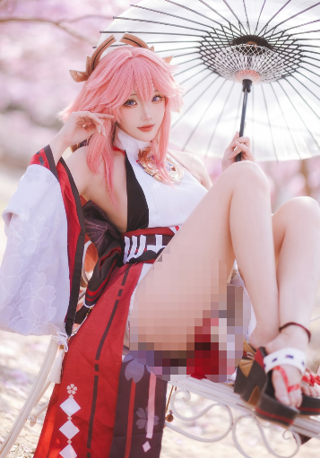 瓜希酱写真专题｜白色茶会、碧蓝航线与轻甜角色气质整理