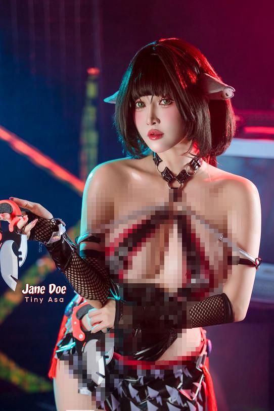 Tiny Asa Jane Doe 2在霓虹废电器场里,绝区零的危险气息被拍出来了