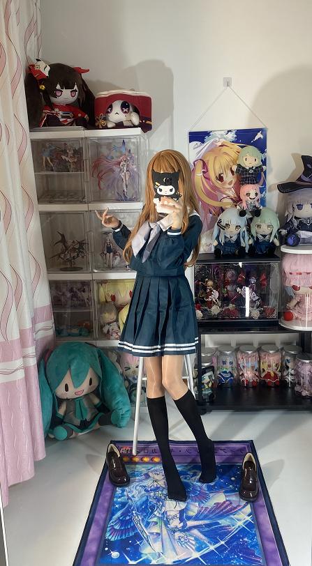 白栎Shirly长崎素世COS|宅房自拍里的安静少女感很耐看