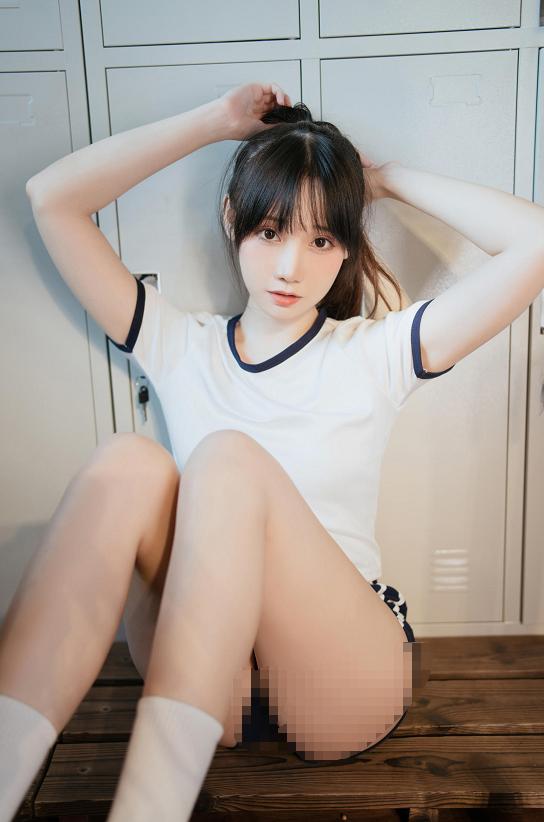 焖焖碳这套体操服,像排球训练结束后还没离开的十分钟