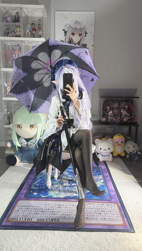 白栎Shirly绝区零薇薇安,紫光房间里的精灵少女感