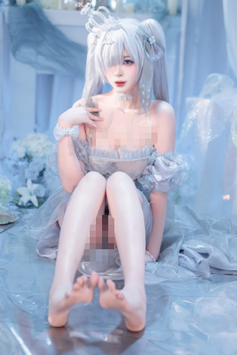 轩萧学姐cosplay作品合集|碧蓝航线、NIKKE与身份感造型里的利落气质