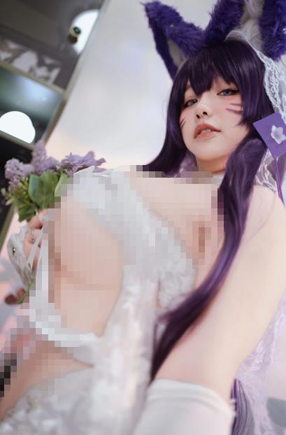 阿半今天很开心把武藏拍进一场紫色婚礼里,温柔里还藏着一点压场感