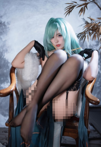 轩萧学姐cosplay作品合集|碧蓝航线、NIKKE与身份感造型里的利落气质