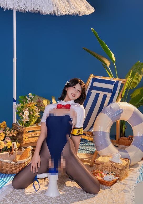 奈汐酱nice和云溪溪的《夏纪》,像一页泳池边的夏日明信片