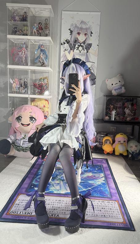 白栎Shirly绝区零薇薇安,紫光房间里的精灵少女感