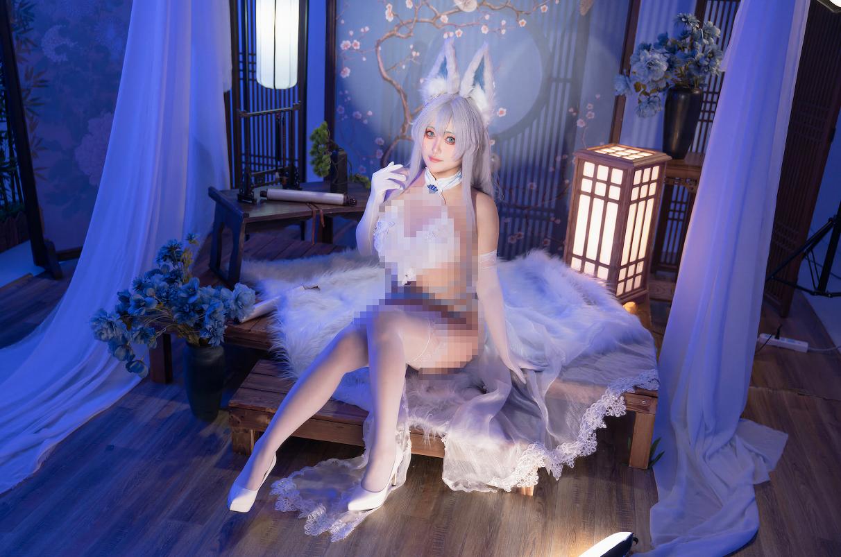 洛璃 LoLiSAMA的信浓藏在蓝夜屏风前,相融一梦越看越像一段私语