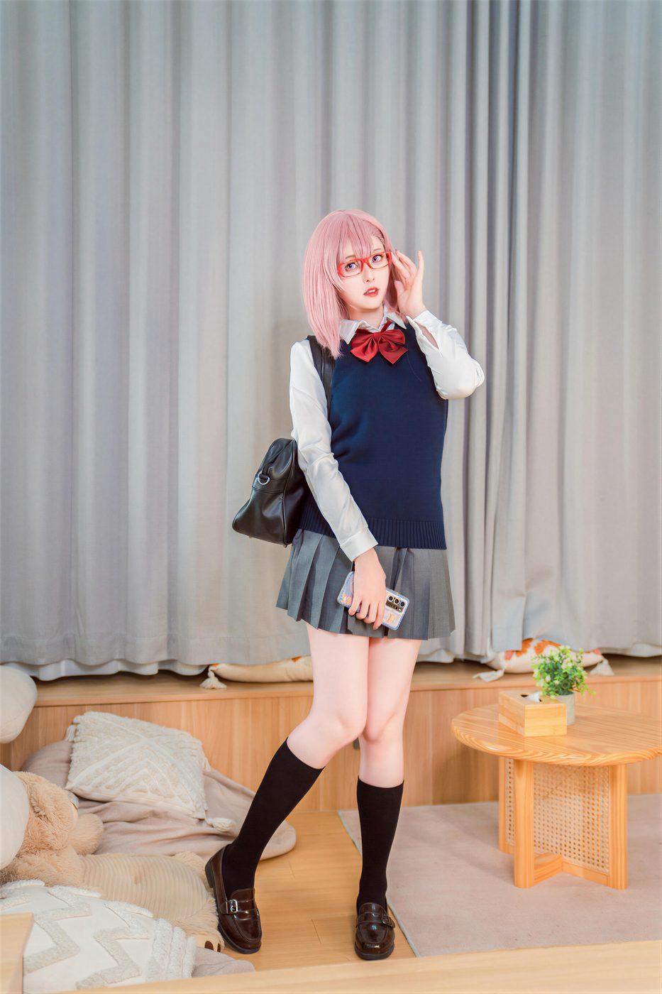 Natsuko夏夏子天乃莉莉纱红框眼镜校服近景