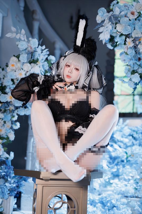 九言这次的可畏,像从冷蓝花庭里走出来的哥特黑兔