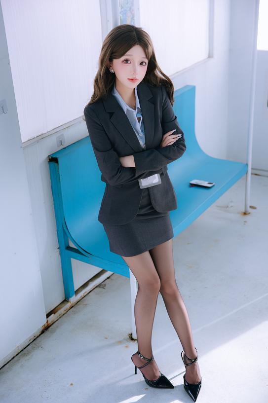 日奈娇搭上早班电车后,通勤日常慢慢有了另一种情绪